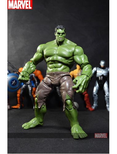 Marvel The Hulk Figurine 6"