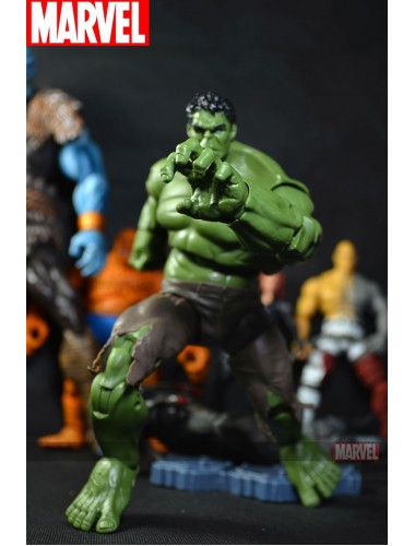 Marvel The Hulk Figurine 6"